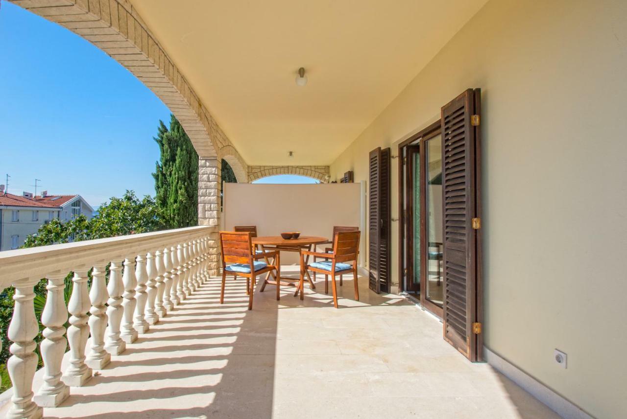 Lux Dodo Apartment Dramalj Exterior photo